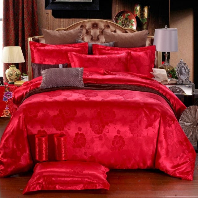 Luxury Jacquard Bedding Set Gold Quilt