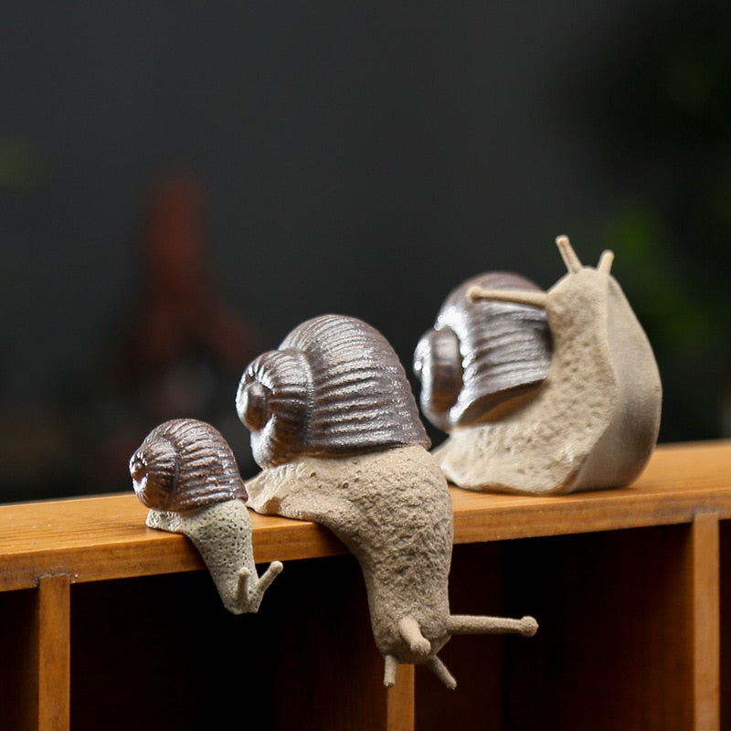 T Ceramic Small Snail Ornaments