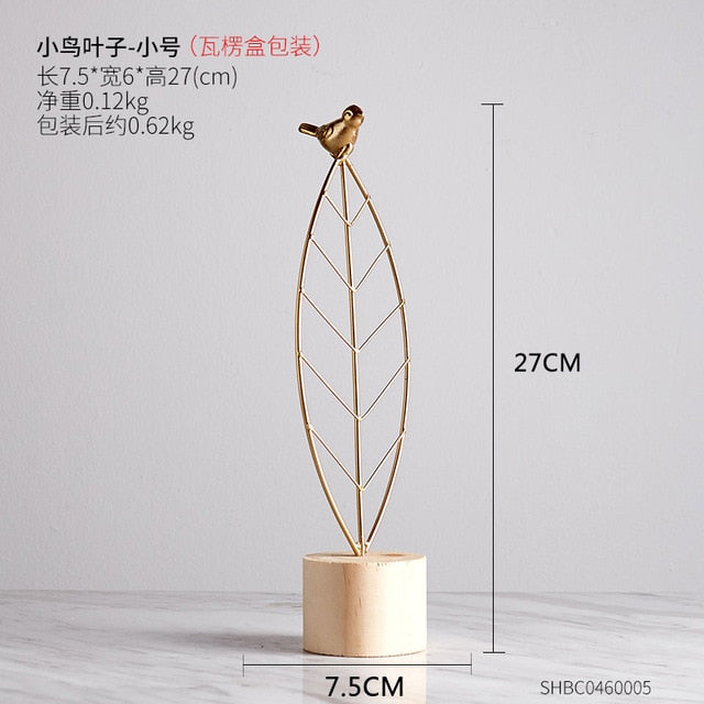 Creative Golden plant statue Crafts