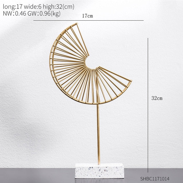 Creative Golden plant statue Crafts