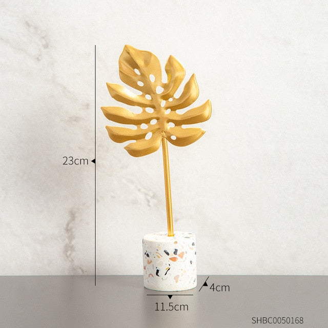 Creative Golden plant statue Crafts