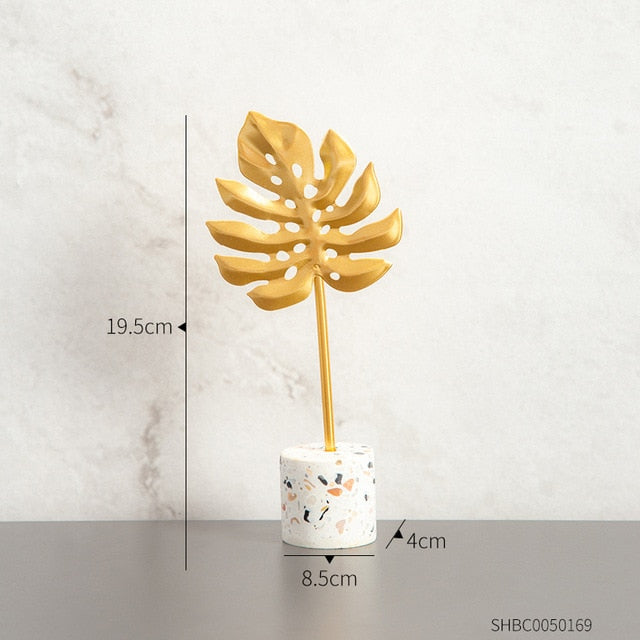 Creative Golden plant statue Crafts
