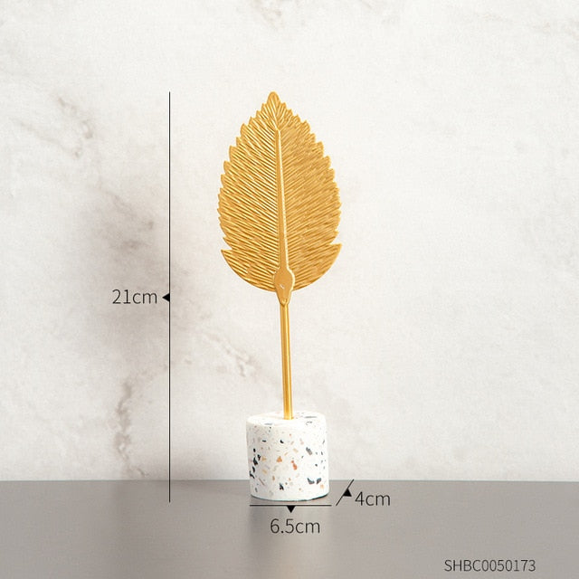 Creative Golden plant statue Crafts