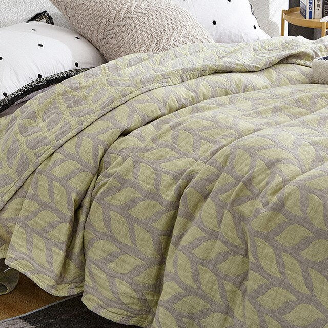 Summer Lightweight Quilt Throw Blanket