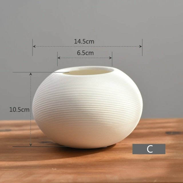 Classic White Art Ceramic Flower Vase