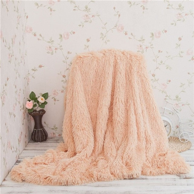 Elegant Cozy With Fluffy Throw Blanket