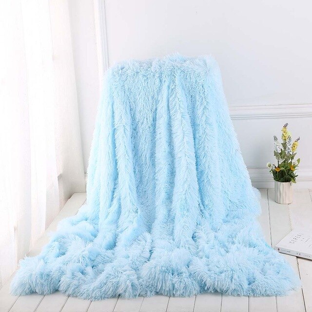 Elegant Cozy With Fluffy Throw Blanket