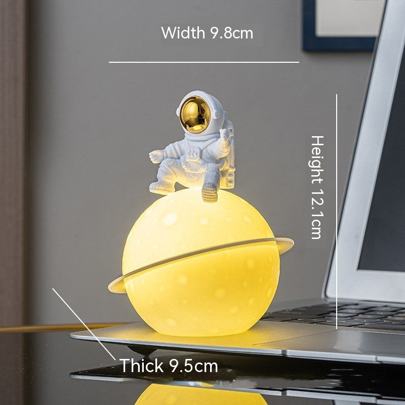 Astronaut Small Night Lamp Table Decoration