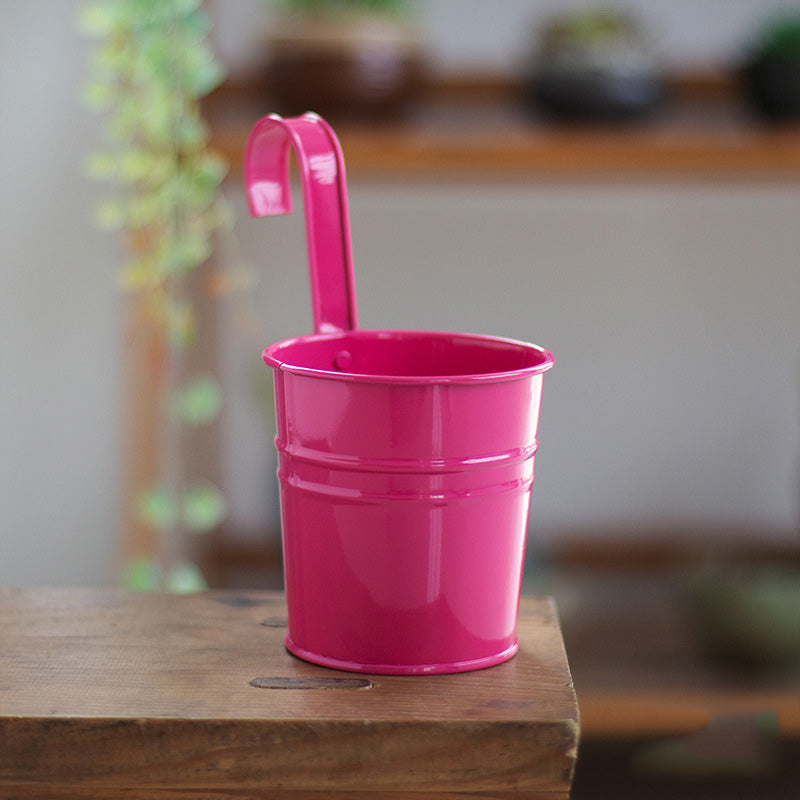 Hanging Flower Pots Garden Pots and Planters Hanger