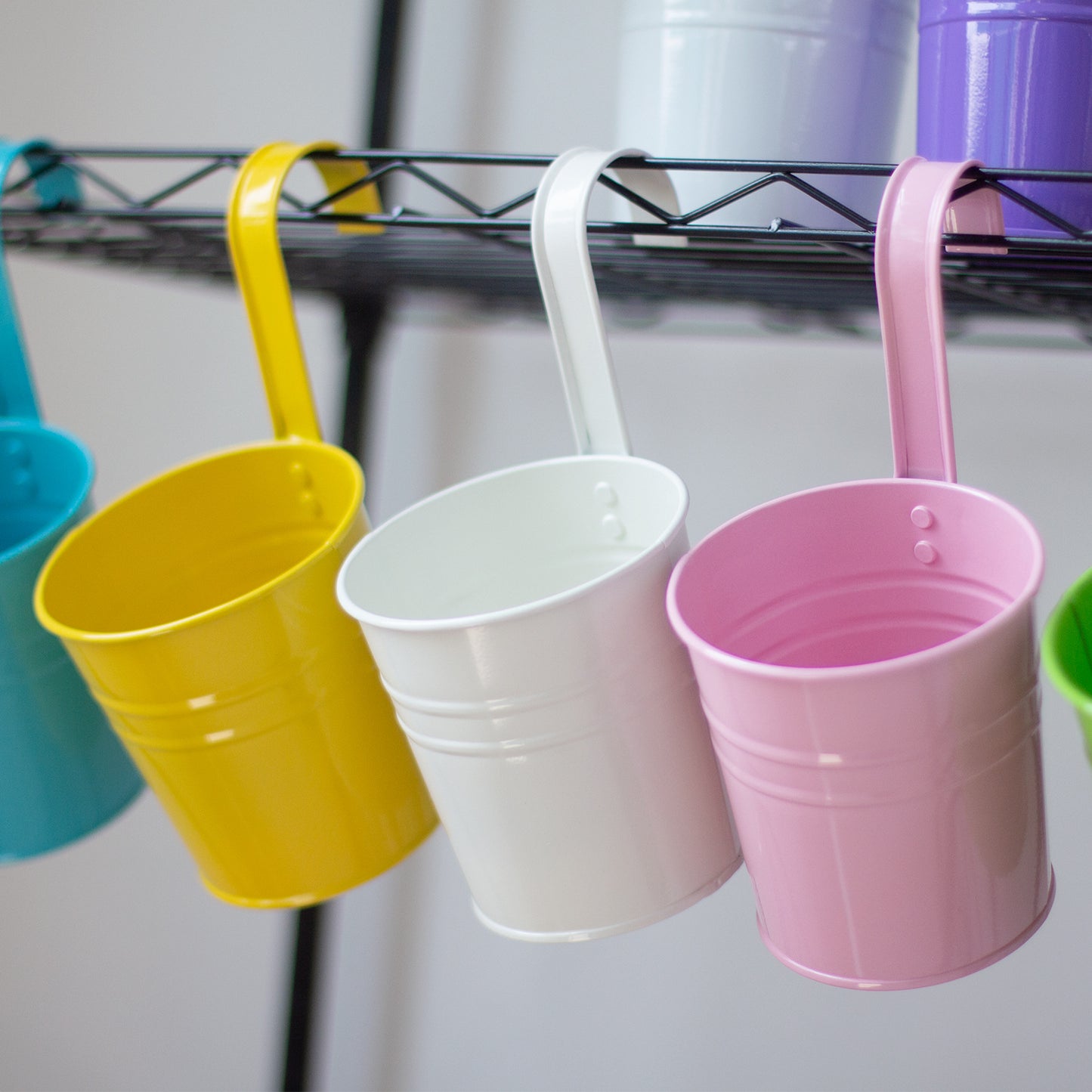 Hanging Flower Pots Garden Pots and Planters Hanger