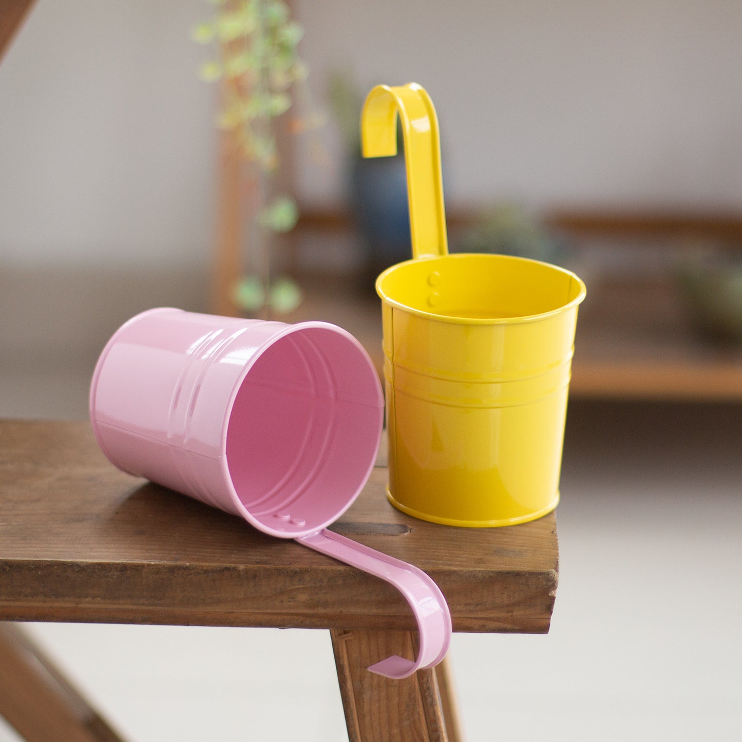 Hanging Flower Pots Garden Pots and Planters Hanger