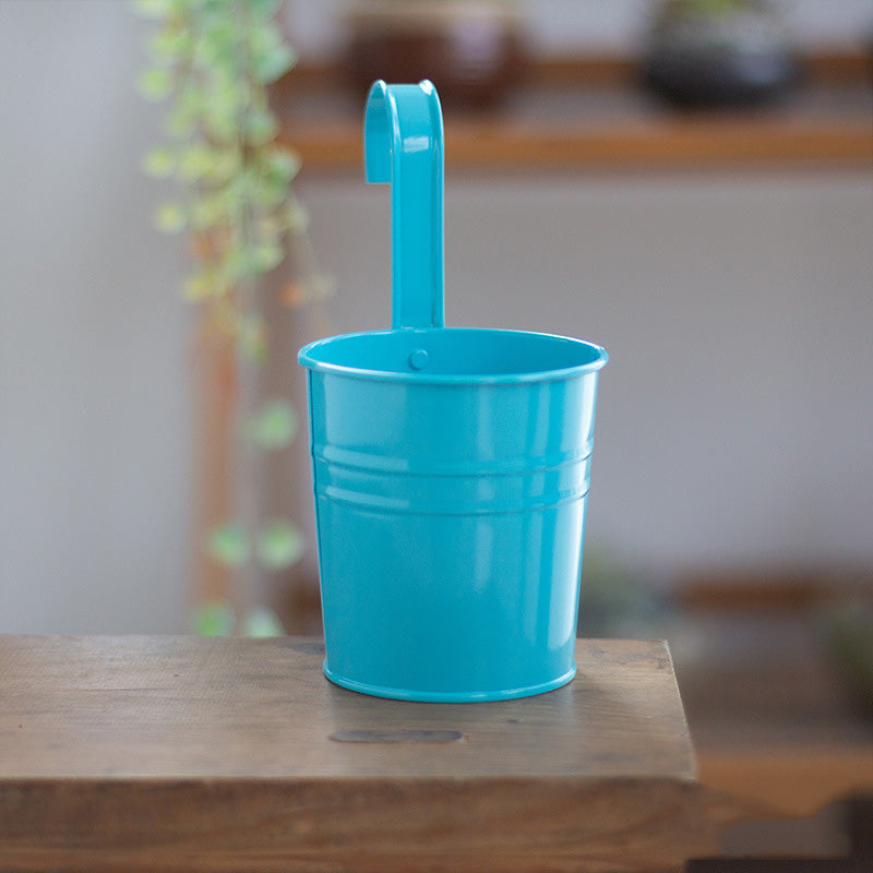 Hanging Flower Pots Garden Pots and Planters Hanger