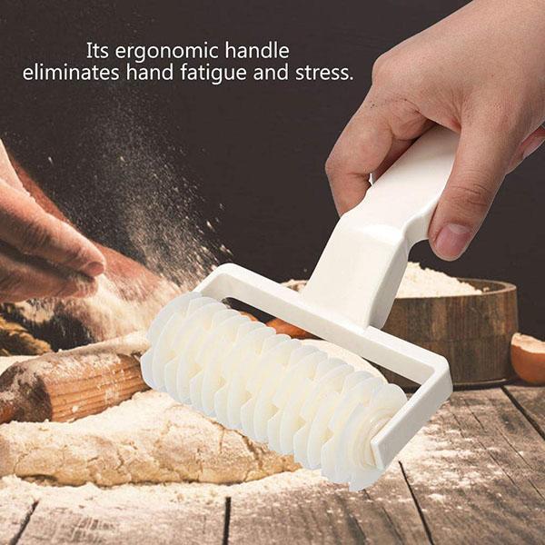 Kitchen Pizza Roller Pin Bread Hole Puncher Baking Needle
