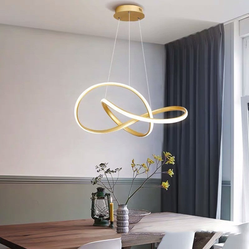 The Dining Room Chandelier Surrounds The Smart Eye Protection