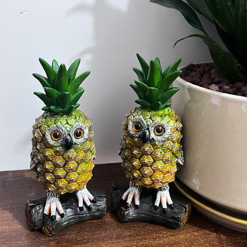 Garden Variation Pineapple Owl Resin Craft Ornament