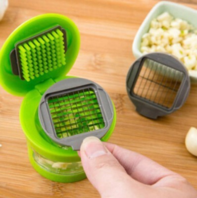 Multifunction Hand Garlic Juicer Garlic Crusher Grinder