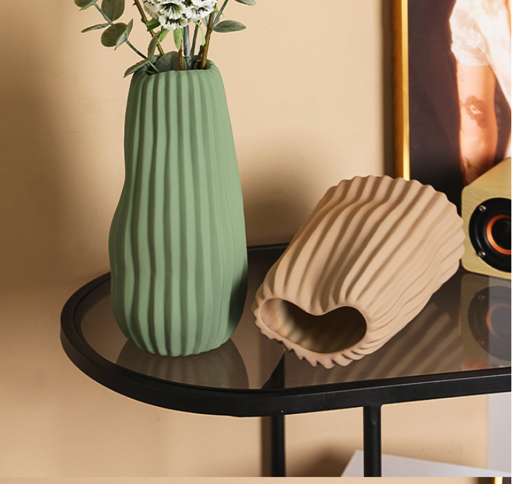 Ceramic Vases Decorate Living Room Flower Arrangement