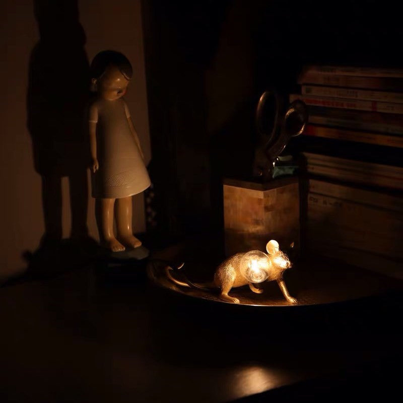 Creative Nordic Resin Mouse Table Lamp