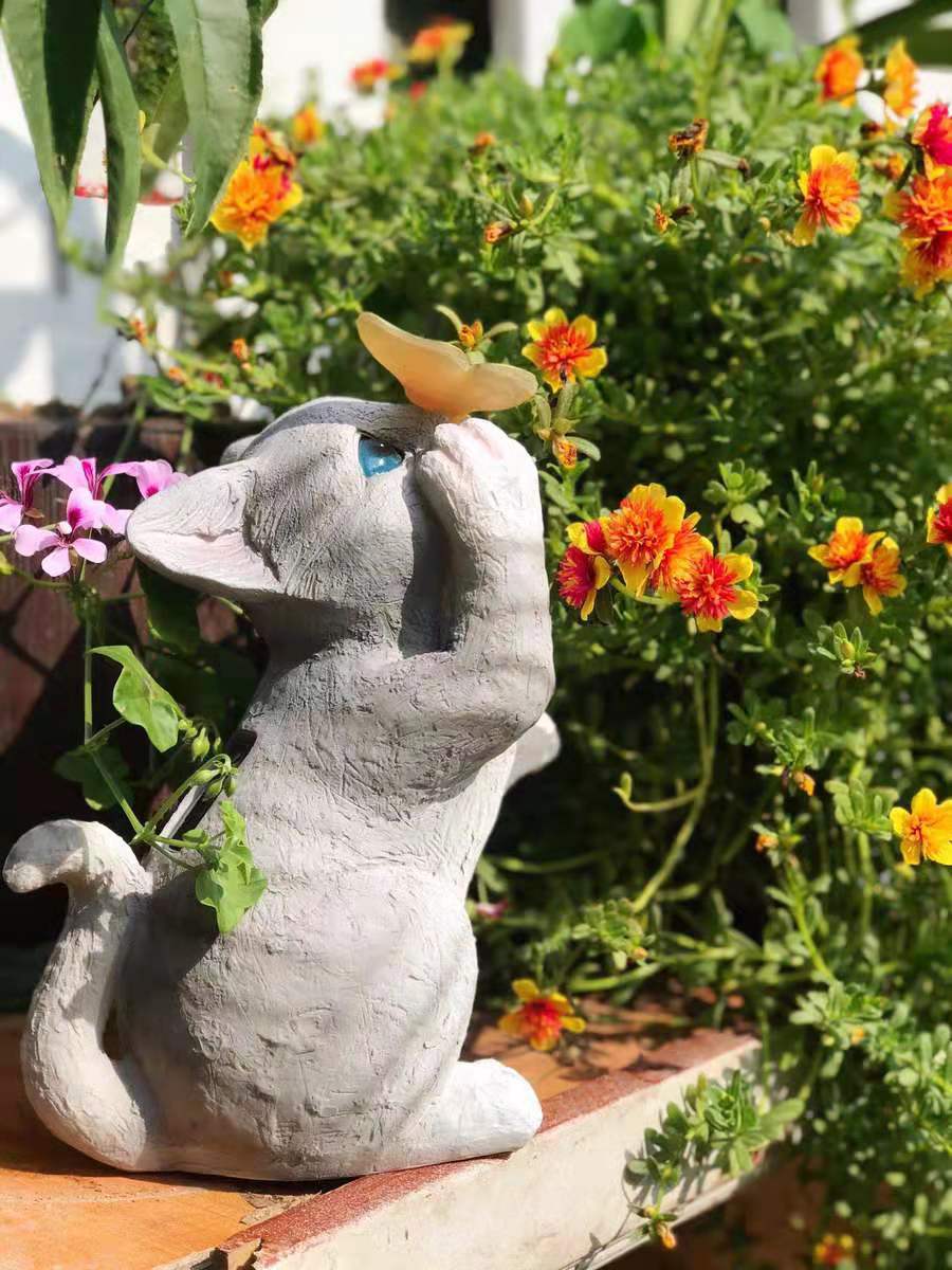 Creative Resin Cat Solar Sculpture Ornaments Outdoor