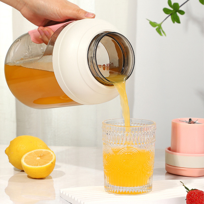 Electric Portable Large Capacity Juice Cup Small Fruit Juicer
