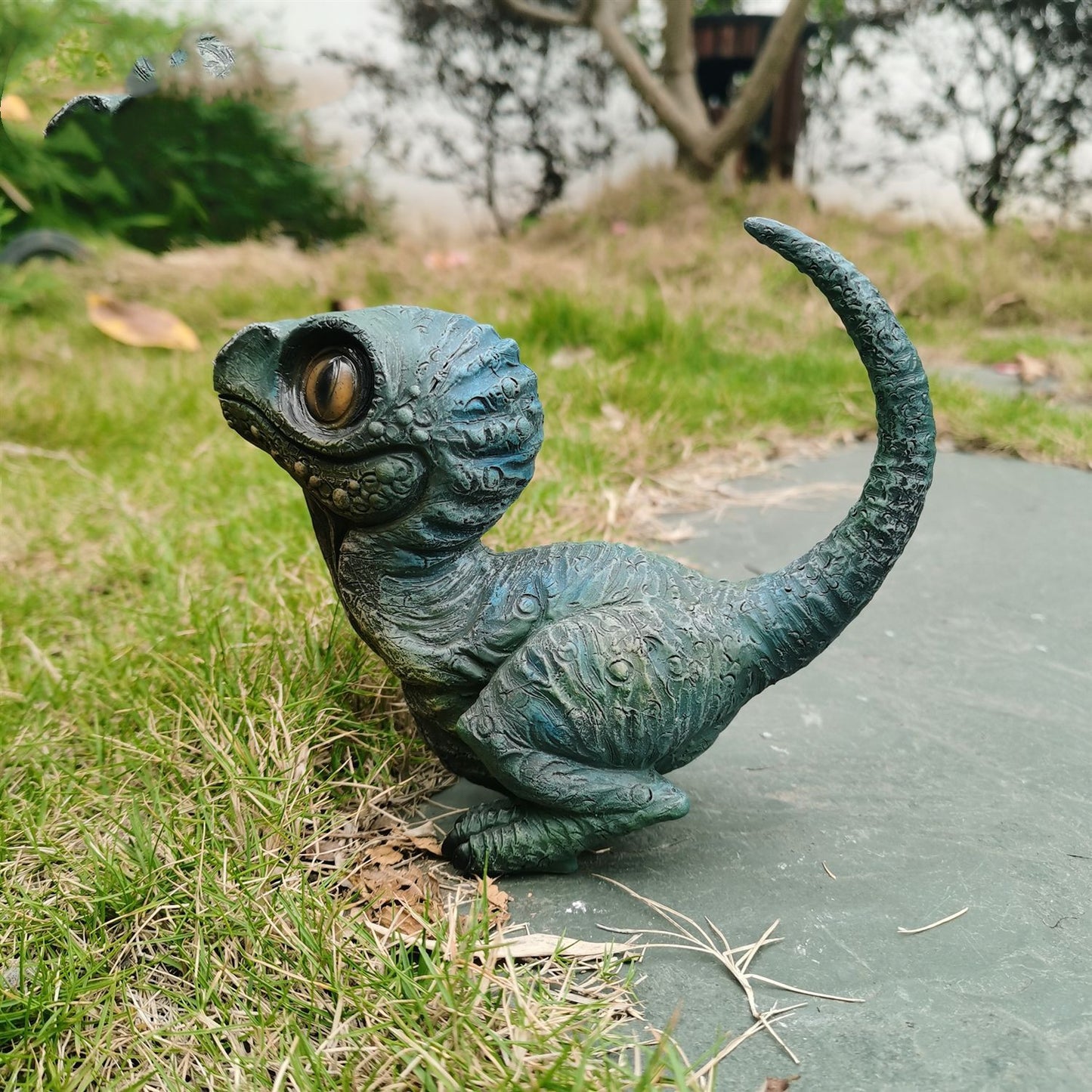 Cute Dinosaur Garden Statues Resin Velociraptor Ornament