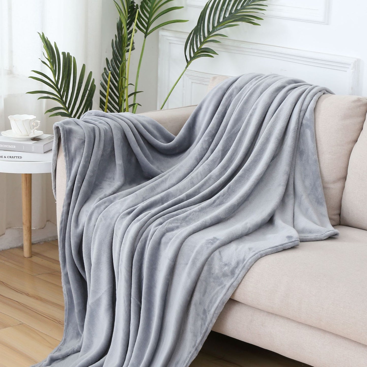 ﻿Solid Color Flannel Blanket