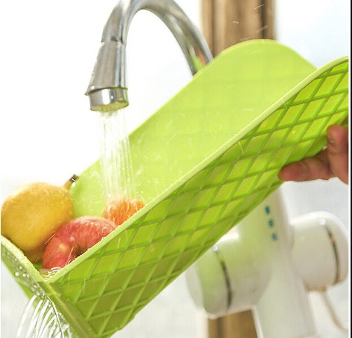 Plastic 2 in 1 Cutting Board and Drainer Foldable Chopping Mat