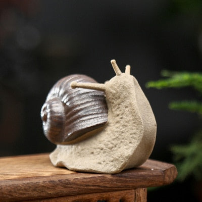 T Ceramic Small Snail Ornaments