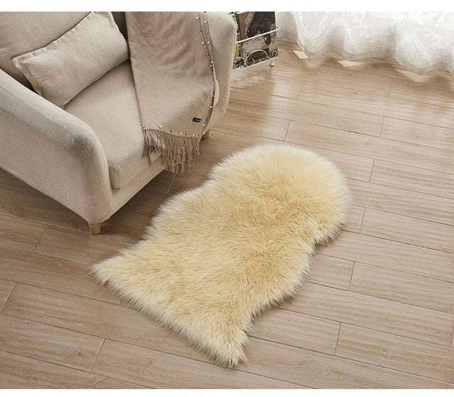White Soft Artificial Sheepskin Carpet